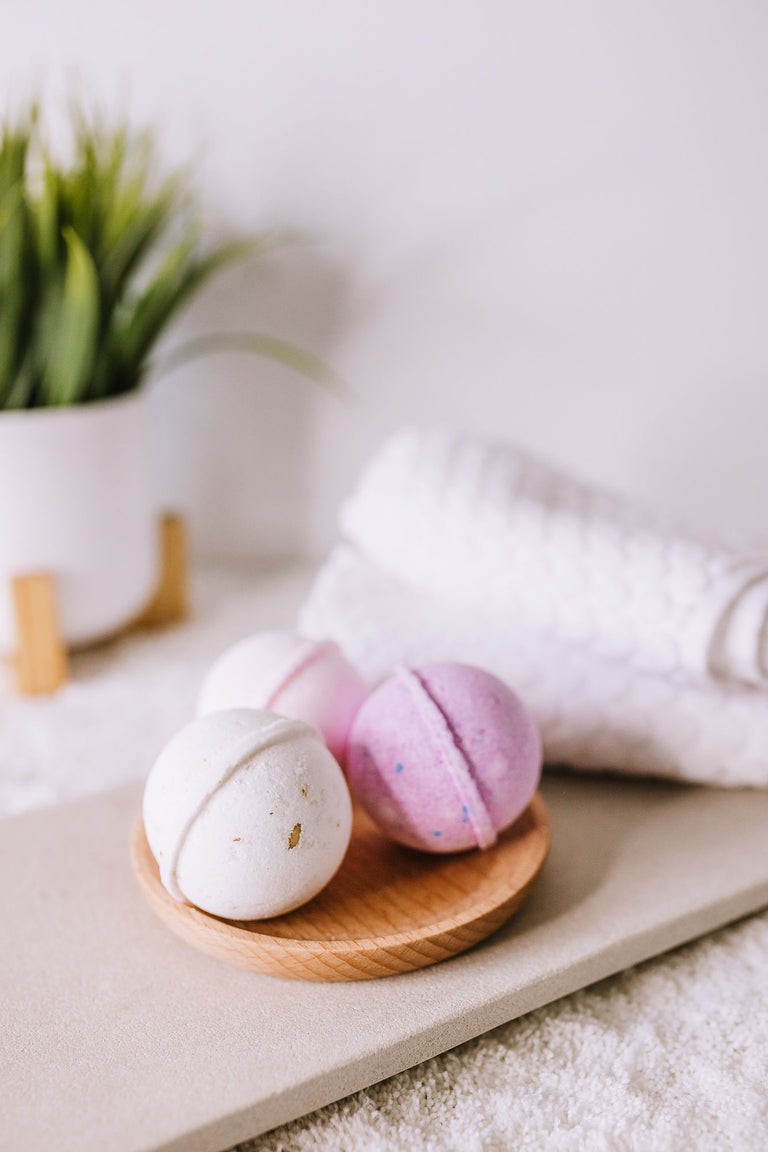 RE+NU Vegan Luxury Bath Bombs (Set of 3)
