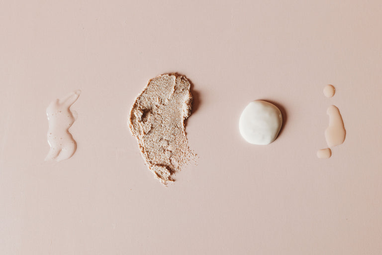 Glow-on-the-Go Beauty Bag Textures